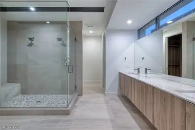 1548 Pleasant Bay Court Primary Bathroom