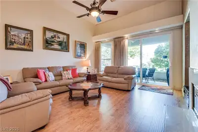 1924 Summer Pine Court 102 Living Room
