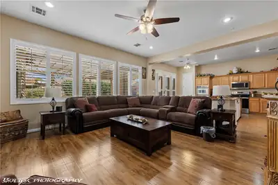 565 Paseo Verde Court Living Room
