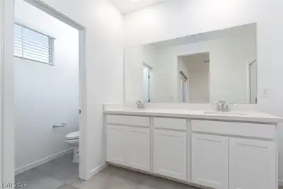 9583 Noah Pointe Avenue Primary Bathroom