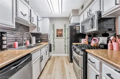 3318 North Decatur Boulevard 2083 Kitchen
