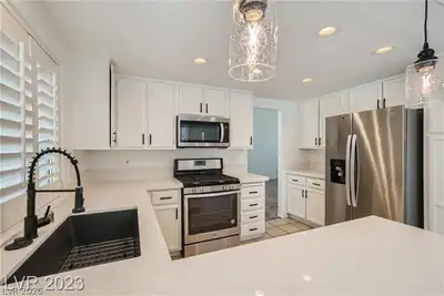 7604 Botany Bay Drive, Las Vegas, NV 89128 Kitchen