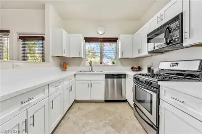 5250 South Rainbow Boulevard 2157, Las Vegas, NV 89118 Kitchen