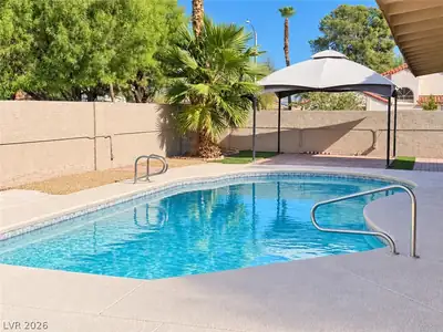 43 Bayridge Road Pool