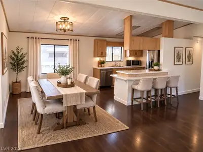3233 Tularosa Lane Dining Area