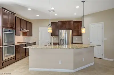 12301 Argent Bay Avenue Kitchen