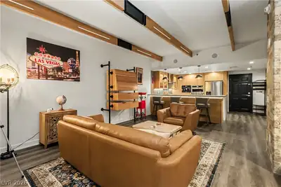 150 Las Vegas Boulevard 2015 Living Room