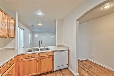 9219 Hollander Avenue, Las Vegas, NV 89148 Kitchen
