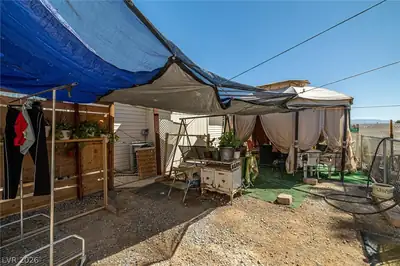 3751 Manse Road Yard