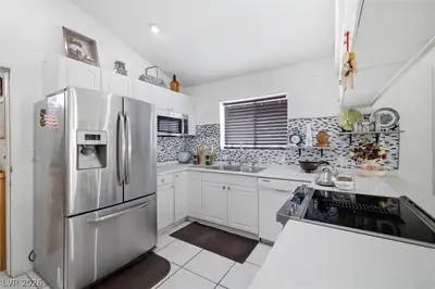 3751 Manse Road Kitchen