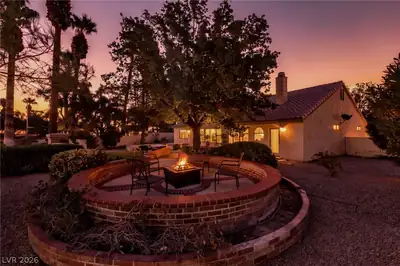 2433 Chatfield Drive Yard