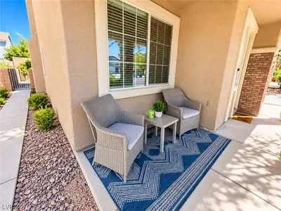 994 Courtney Valley Street Patio