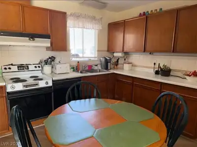 5713 Harmony Avenue Kitchen