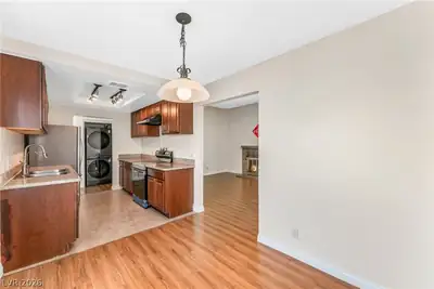 4340 Gannet Circle 110 Dining Area
