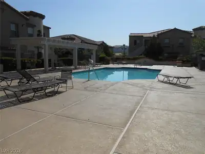 50 Aura De Blanco Street 7201 Pool