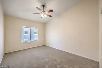 2305 West Horizon Ridge Parkway 1721 Bedroom