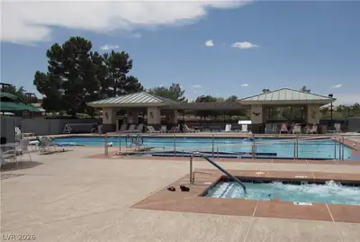 2057 KING MESA Drive Pool