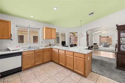 7857 West Delhi Avenue Kitchen