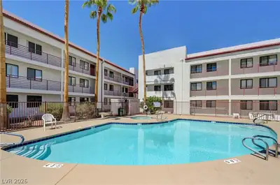 1381 East University Avenue 311, Las Vegas