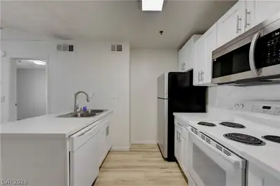 1381 East University Avenue 311 Kitchen
