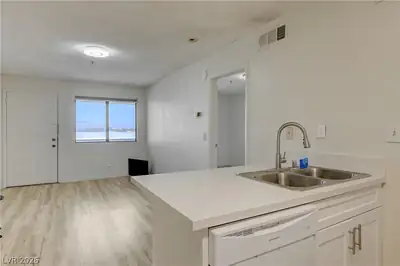 1381 East University Avenue 311 Kitchen