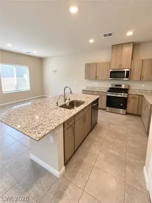 3819 Andorian Avenue Kitchen