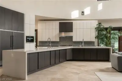1513 Foothills Village Drive Kitchen