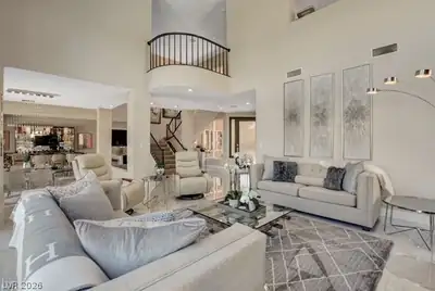 8331 Plum Creek Court Living Room
