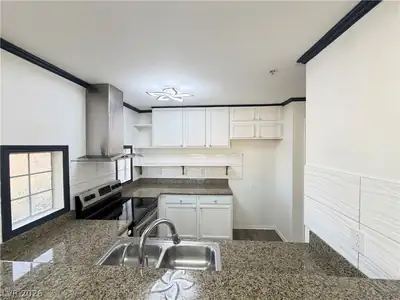 7701 Tackle Drive 105 Kitchen