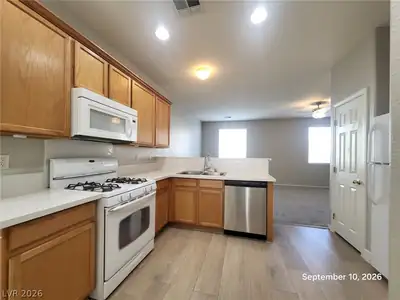 4095 Sparrow Rock Street Kitchen