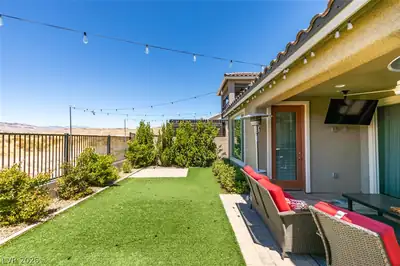 8977 Sweet Chestnut Lane Patio