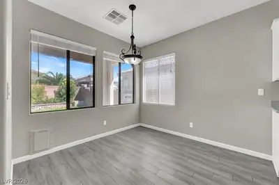 3836 Bowers Hollow Avenue Dining Area