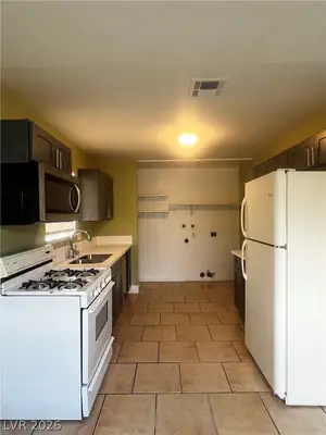 6311 Newville Avenue Kitchen