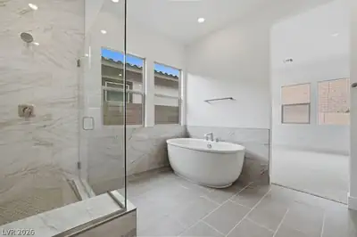 372 Tigullio Avenue Primary Bathroom