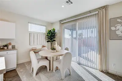 2475 Tom Collins Drive Dining Area