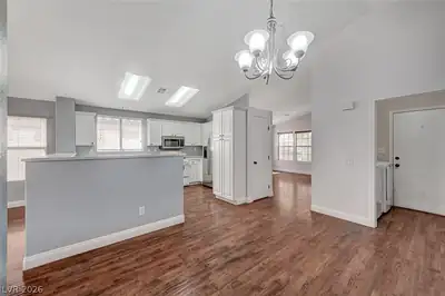 7116 Savory Street Dining Area