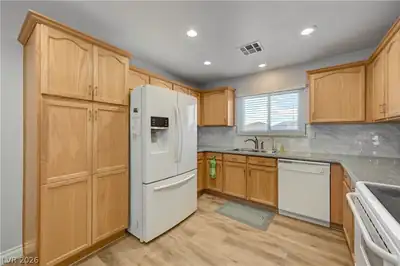 361 Dylan Place Kitchen