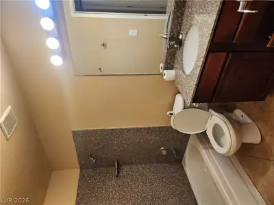 2606 South DURANGO Drive 223 Bathroom
