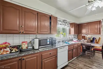 1905 South 17th Street Kitchen
