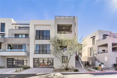 422 Tranquil Peak Court Henderson, NV 89012