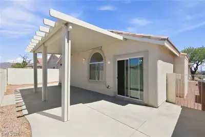 6059 Camden Cove Street Patio