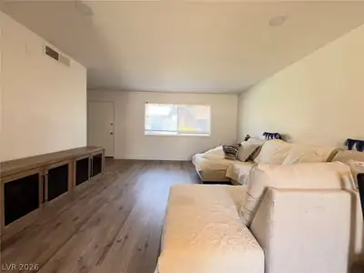 6223 Meadow View Lane Living Room