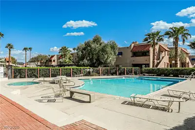 4340 Gannet Circle 108 Pool