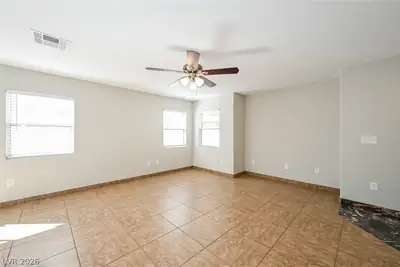 7270 Morrison Street Living Room