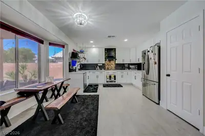 2513 Huber Heights Drive, Las Vegas, NV 89128 Kitchen