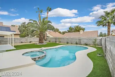 214 Pocahontas Court Pool