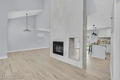 214 Pocahontas Court Living Room