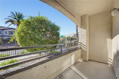 2291 West Horizon Ridge Parkway 13176 Patio