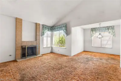 2613 Lourdes Avenue Living Room