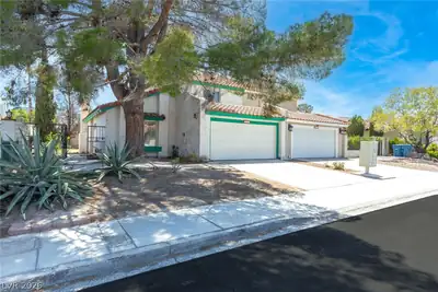 2613 Lourdes Avenue Front of Structure